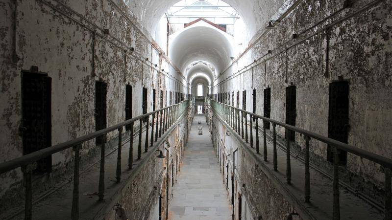 Eastern State: Living Behind the Walls